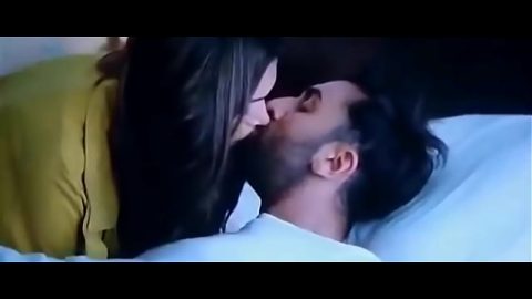 Chodam Chadi Xxx Doctor Sex Sexy Video - deepika padukone nude tamasha movie kissing